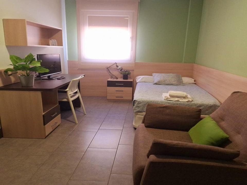 The Factory Residence Hall Segovia Dış mekan fotoğraf