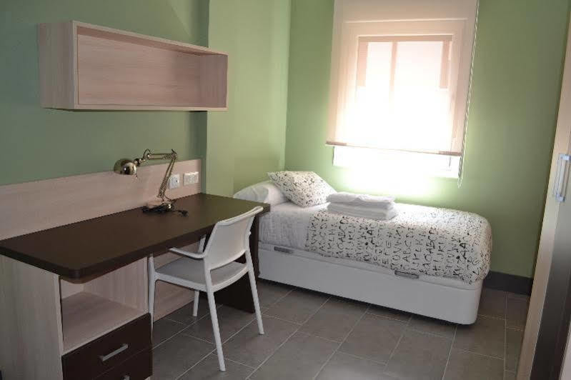 The Factory Residence Hall Segovia Dış mekan fotoğraf